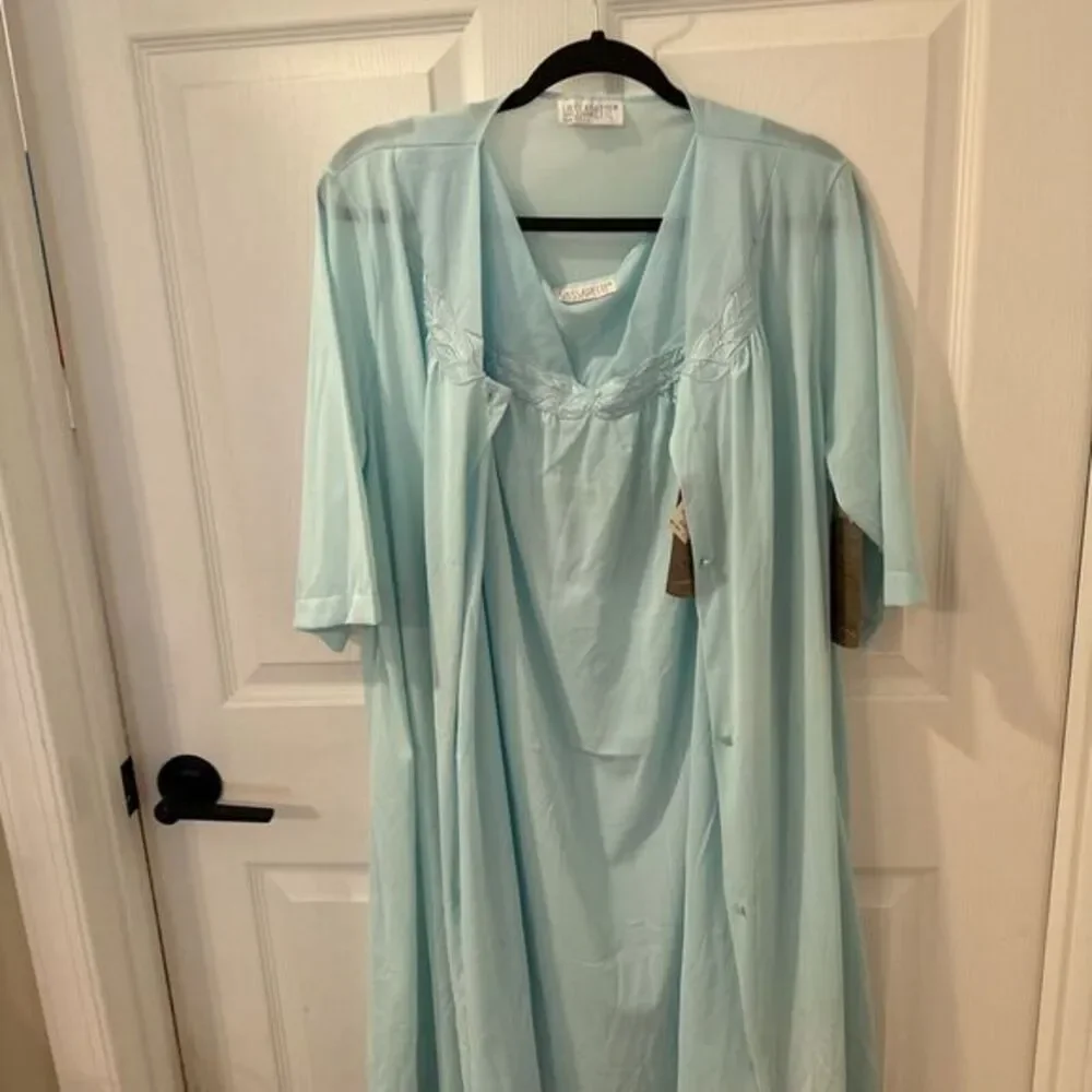 Vtg VASSARETTE Aqua ‎ Nylon Nightgown & Robe Matching set Sz L Made in USA NEW